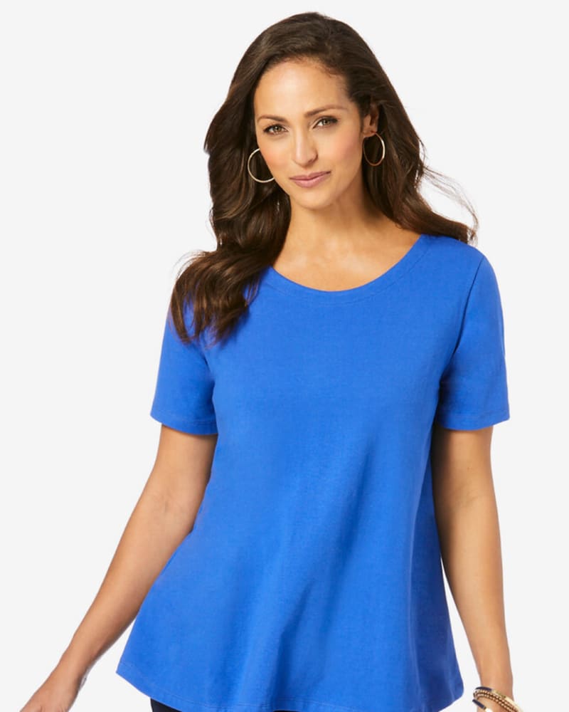 Front of a model wearing a size M Kelly Trapeze Tee in True Blue by Jessica London. | dia_product_style_image_id:383624